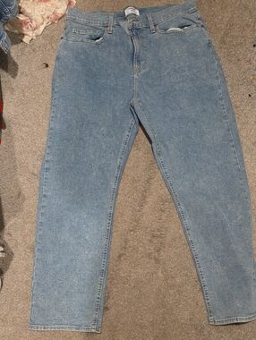 Women Jeans Subcategory Identification